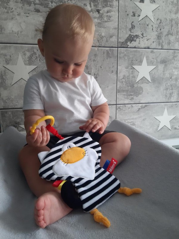 Szeleścik Kot Pasiak biało-czarny 923 Mom's Care