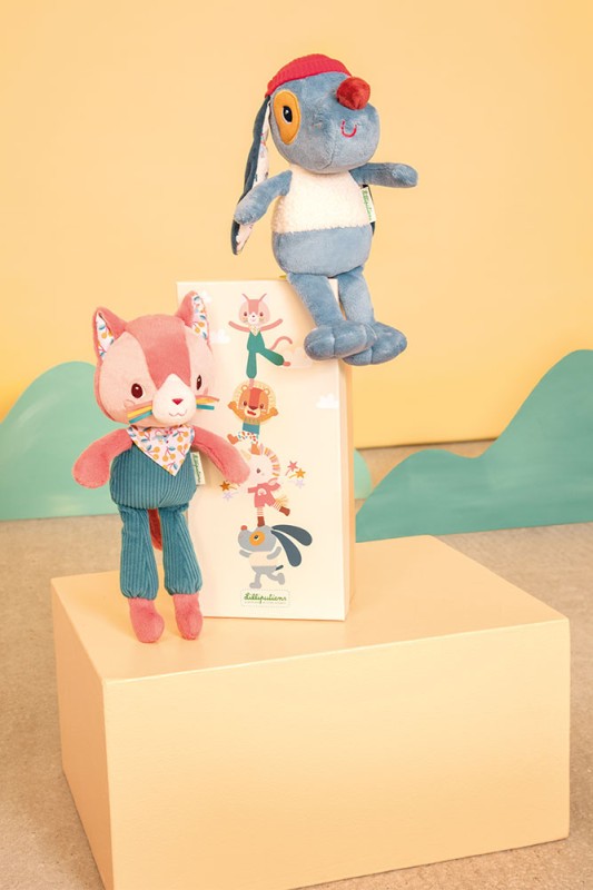 Przytulanka w ozdobnym pudełku Kotka Jeanne 3 m+ Lilliputiens