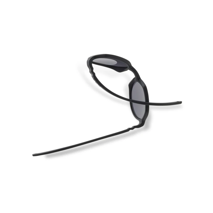 pol_pl_Ki-ET-LA-Okulary-przeciwsloneczne-OoZZ-0-1-Black-1410_5.jpg