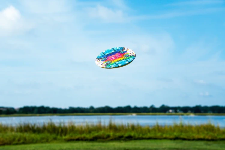 Frisbee-Waboba-Wingman-Pro-Rainbow-Dye_5B107435D_1200.webp