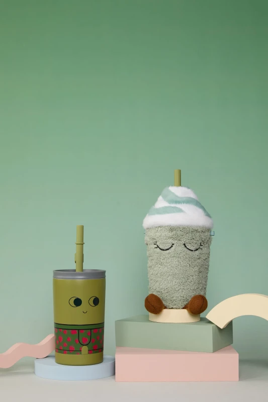 Butelka termiczna w pluszowym etui Fuzzie Mimi Matcha 360 ml Asobu