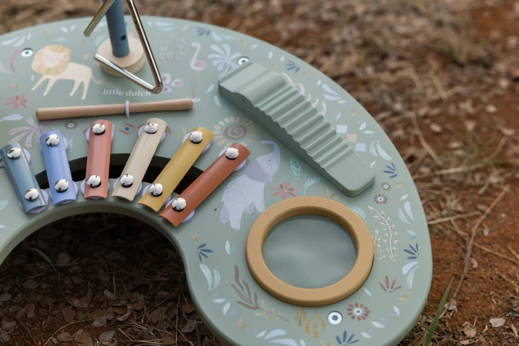 music-table-safari-friends-LD7478-2 - Large.jpg