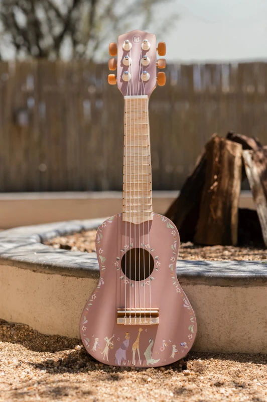Drewniana gitara różowa Safari Friends FSC Little Dutch