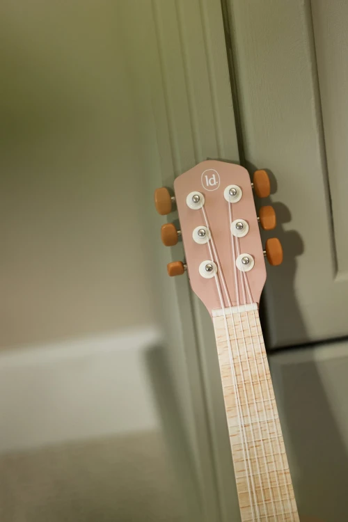 wooden-guitar-pink-safari-friends-LD7471-4 - Large1.jpg