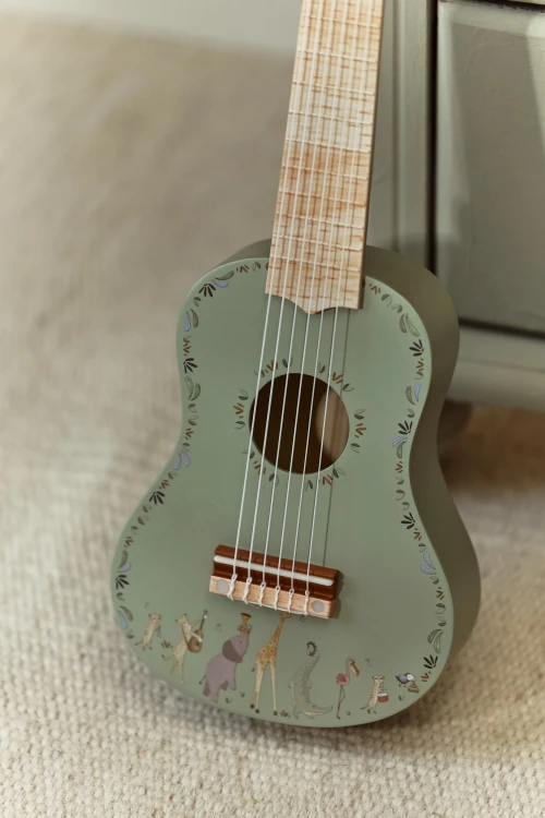 wooden-guitar-green-safari-friends-LD7470-2 - Large1.jpg