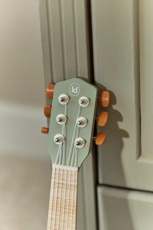 wooden-guitar-green-safari-friends-LD7470-3 - Large.jpg