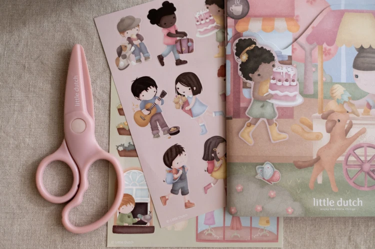 rosa’s-shopping-stickerstory-126763-2 - Large.jpg
