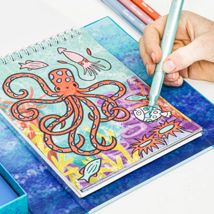 ASC_6-0350_Shimmer-Colouring-Set-Sea-Life_07.jpg