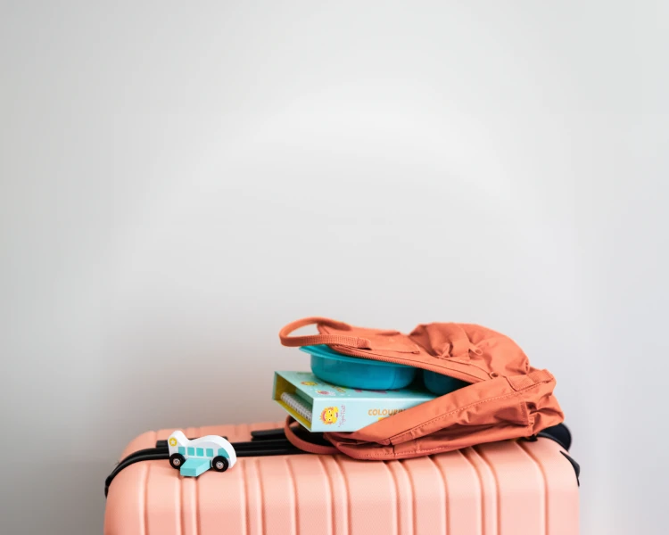 Portable-Play_24_Travel_01.jpg