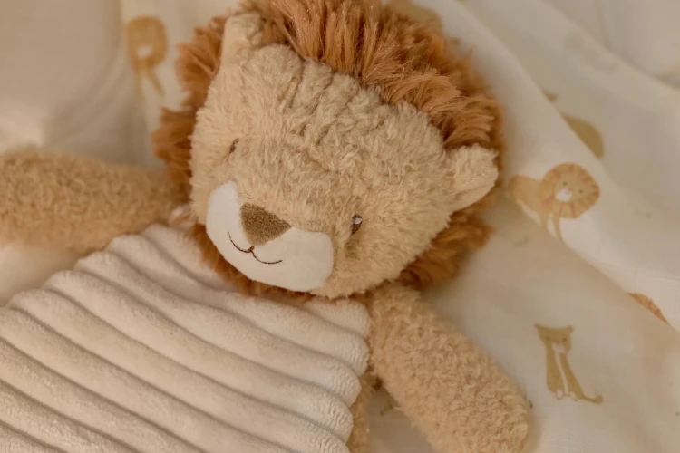 cuddle-cloth-lion-yellow-LD8328-2 - Large1.jpg