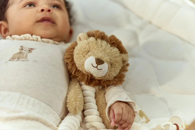 cuddle-cloth-lion-yellow-LD8328-3 - Large.jpg