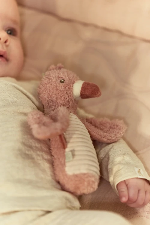squeeze-rattle-flamingo-pink- LD8301-4 - Large.jpg
