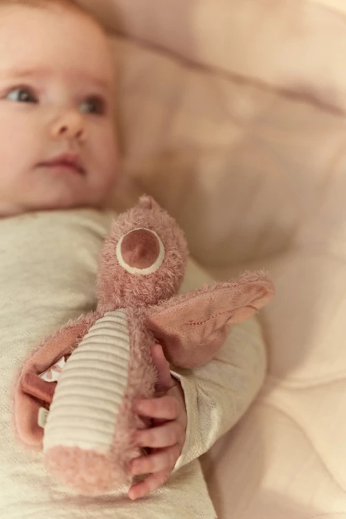 squeeze-rattle-flamingo-pink- LD8301-5 - Large.jpg