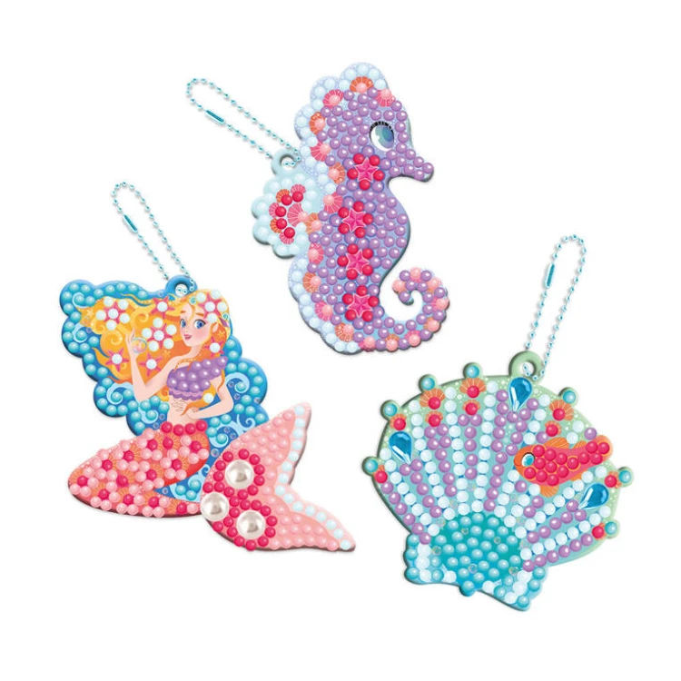 pol_pl_Janod-Zestaw-kreatywny-do-tworzenia-breloczkow-Malowanie-diamentami-Magiczny-ocean-7-11375_11.jpg
