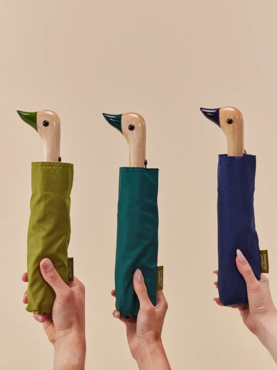 original-duckhead-navy-best-windproof-umbrella-1_3-scaled.webp