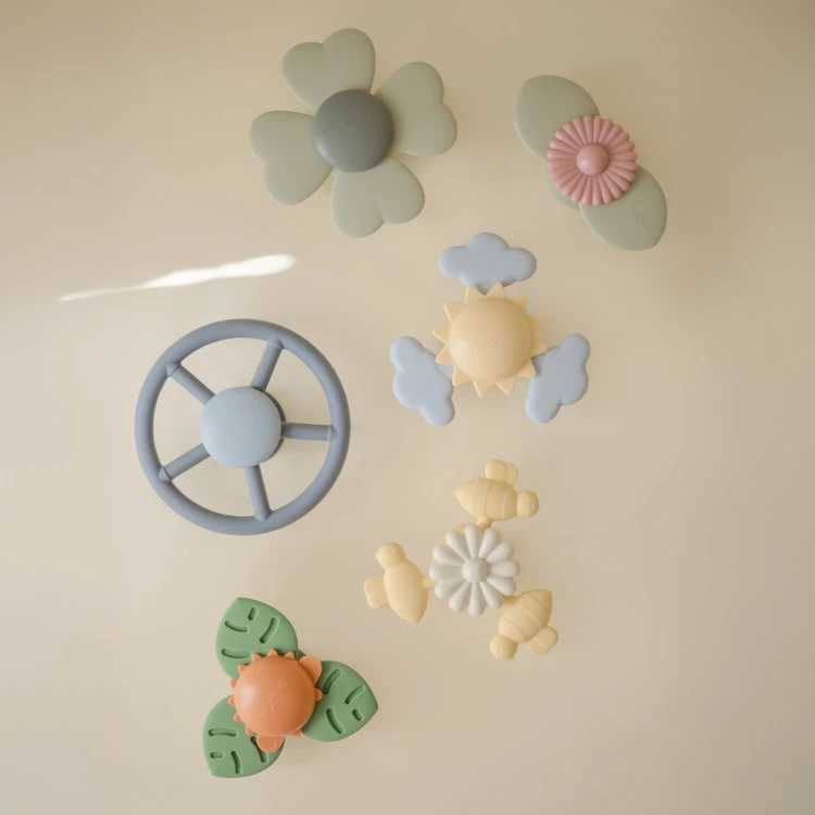 spinner-sensoryczny-z-przyssawka-pszczolki-bees-mushie (8).jpg