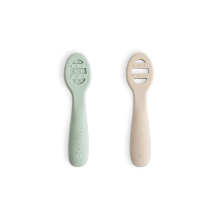 Pierwsze Łyżeczki dla Niemowląt 2-pack Cambridge Blue/Shifting Sand Mushie