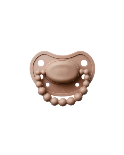 smoczek-pozycjonujacy-milk-hazelnut-luu-kids (1).webp