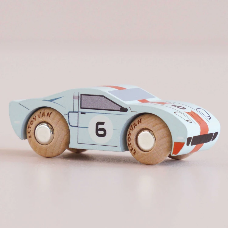 Kolekcjonerski samochodzik GT145 Fred wyścigowe drewniane auto Le Toy Van