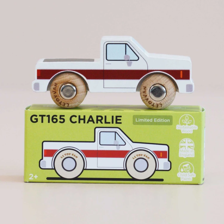 Kolekcjonerski samochodzik GT165 Charlie pick-up drewniane auto Le Toy Van