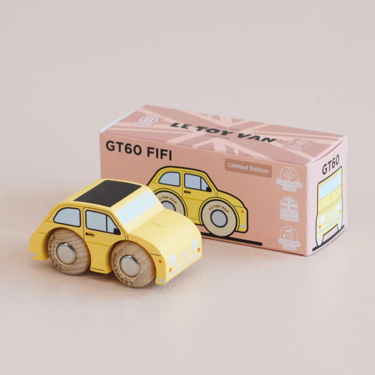 Kolekcjonerski samochodzik GT60 Fifi osobowe drewniane auto Le Toy Van