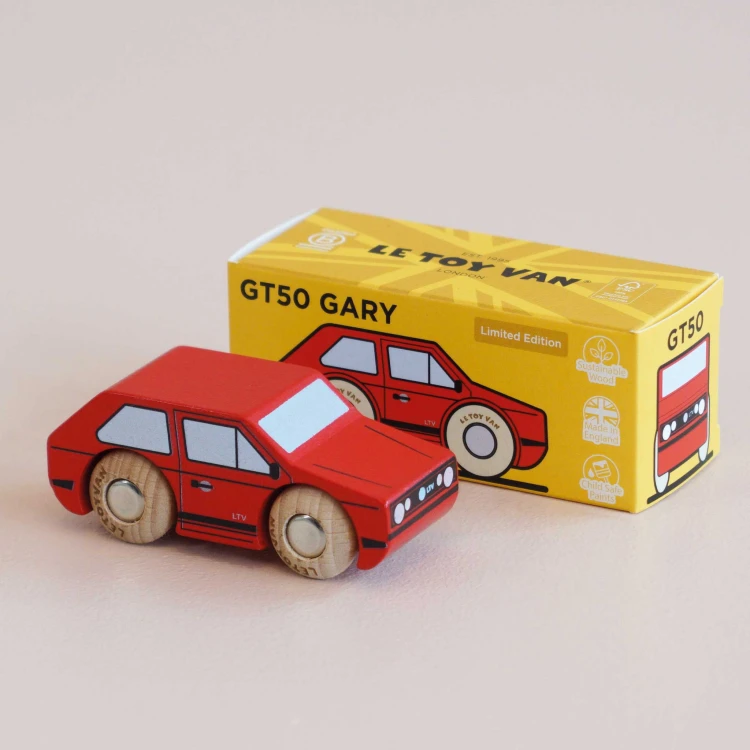Kolekcjonerski samochodzik GT50 Gary osobowe drewniane auto Le Toy Van