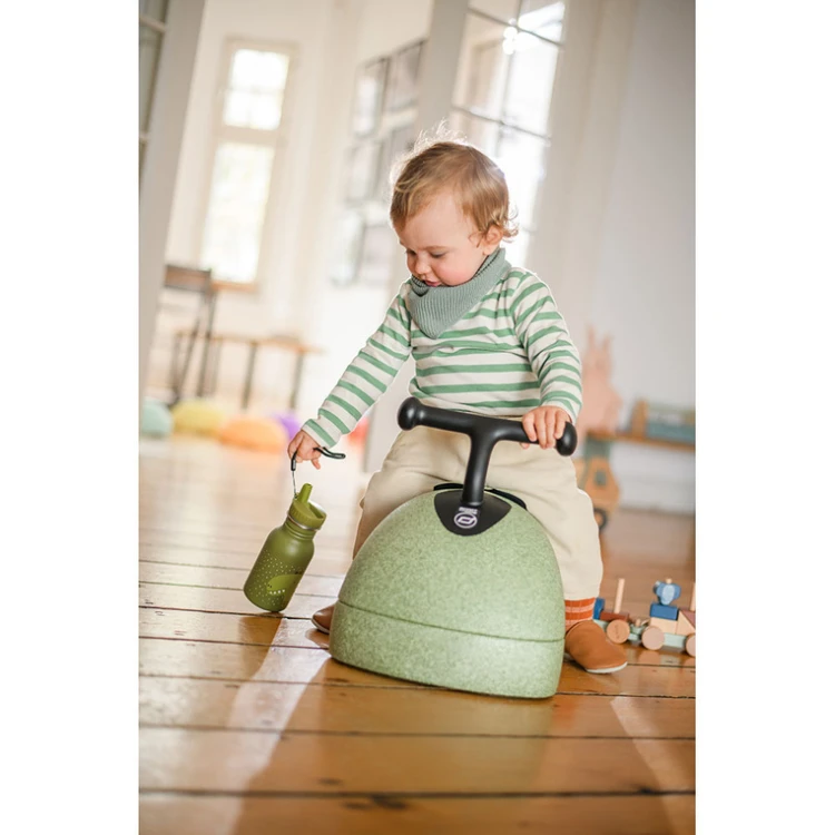 pol_pl_SCOOTANDRIDE-My-First-Ewolucyjny-jezdzik-pchacz-3w1-6-m-Olive-10073_9.jpg