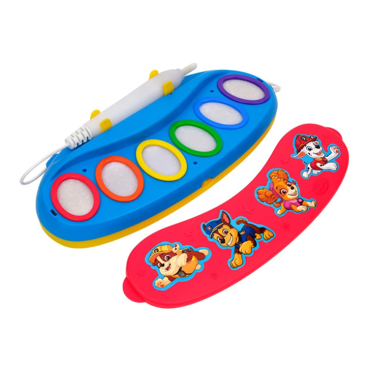 pol_pl_Crayola-Magiczny-pedzelek-do-malowania-swiatlem-Color-Wonder-Mess-Free-Psi-Patrol-3-15559_11.jpg