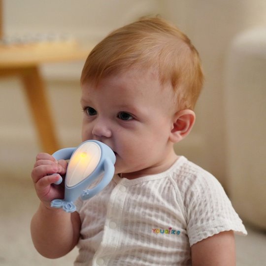 Gryzak wibrujący Narwal Blue Smily Mia