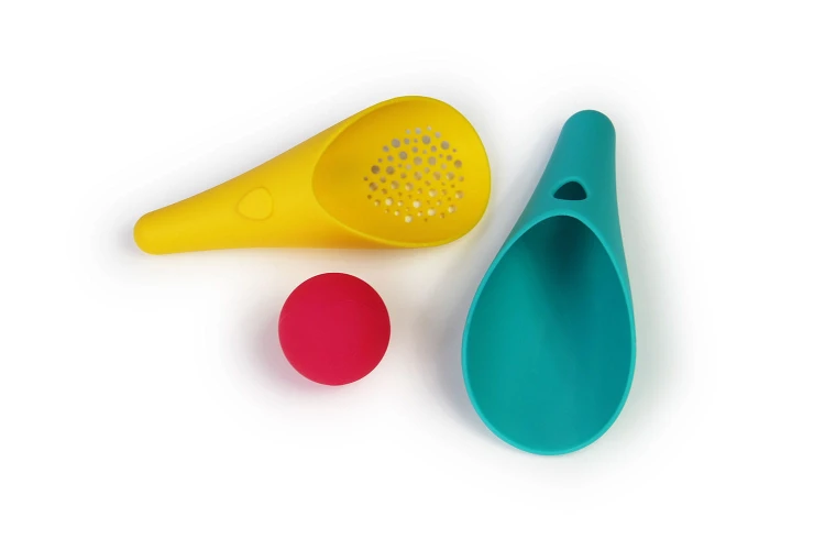 170365-QUUT-Zestaw-2-lopatek-wielofunkcyjnych-z-pileczka-Cuppi-Lagoon-Green-Yellow-Cherry-red-ball-opakowanie-zbiorcze-9-szt-007.jpg