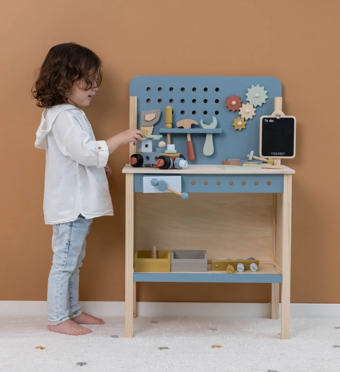 LD7079 - workbench (2).jpg