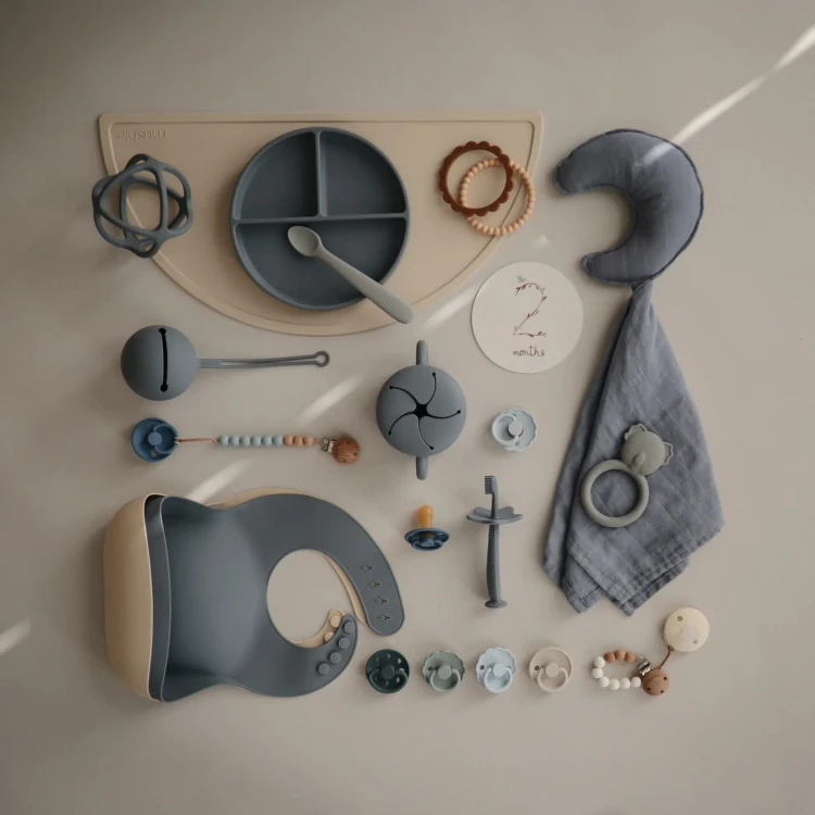 FRIGG_flatlays-28_09036e84-27ae-459d-8079-1782c7f0e619_1406x_wynik.jpg
