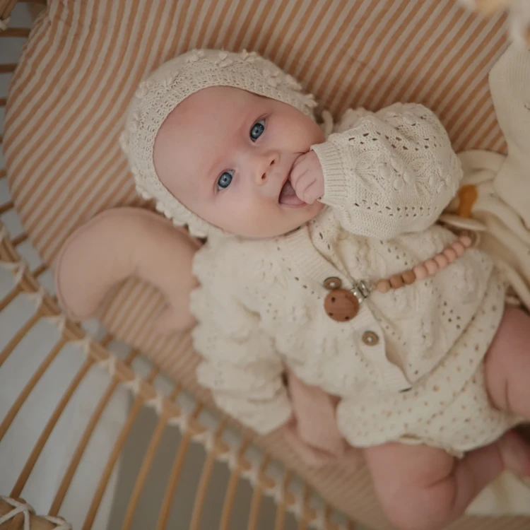 LOLA_martha-26_c3b9f25a-e6c6-48b8-a8a5-386802dd578b_1454x_wynik.png