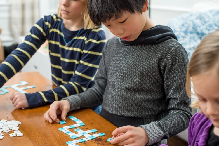 Möbi and Teens.jpg