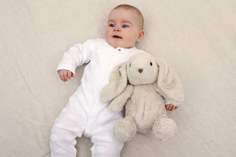 Szumiący Królik z czujnikiem ruchu i pozytywką Billy Bunny Cloud B