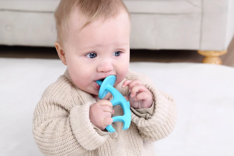 8051 Dancing Elephant teether toy blue 4.jpg