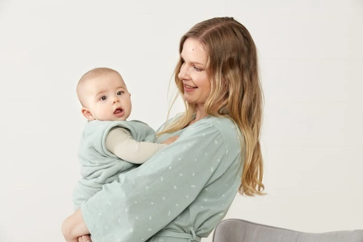 SmallRobe_Jersey-Bag_2.5TOG_Sage_Close-up.jpg