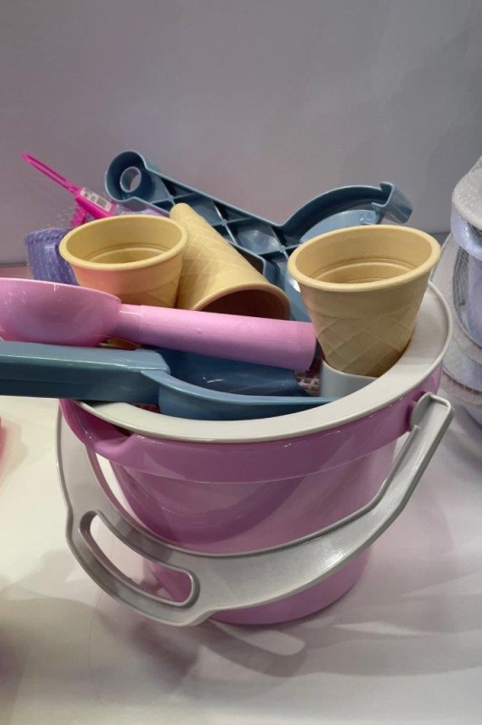 Zestaw do piasku z lodami THORBJORN pink Dantoy