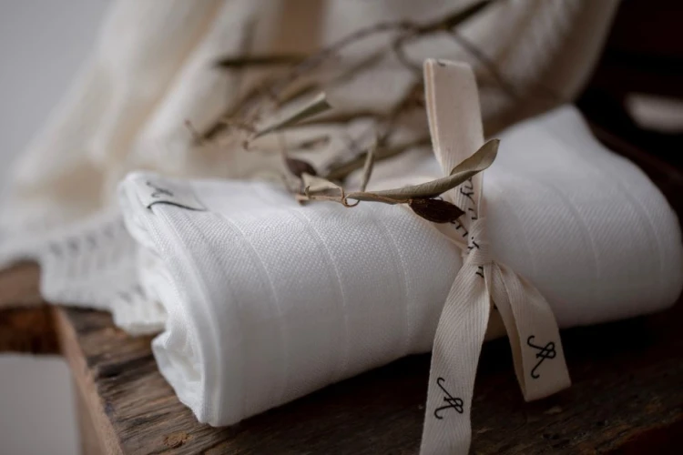 bamboo_muslin_diaper_65x65_light_grey-7.jpg
