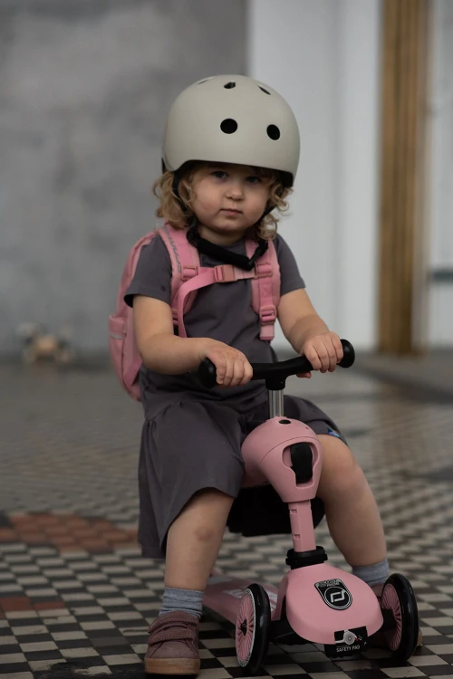 96270-4897033962704-SCOOTANDRIDE-Highwaykick-1-2w1-Jezdzik-i-hulajnoga-1-5-lat-Rose-lifestyle-(2).jpg
