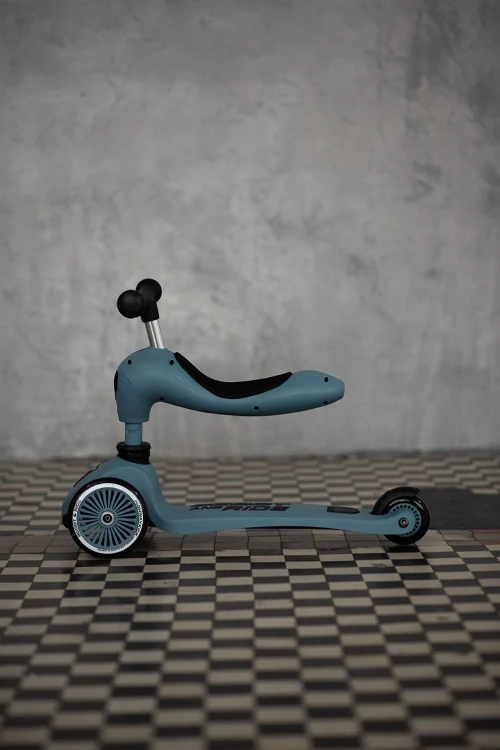 96271-4897033962711-SCOOTANDRIDE-Highwaykick-1-2w1-Jezdzik-i-hulajnoga-1-5-lat-Steel-lifestyle-(4).jpg