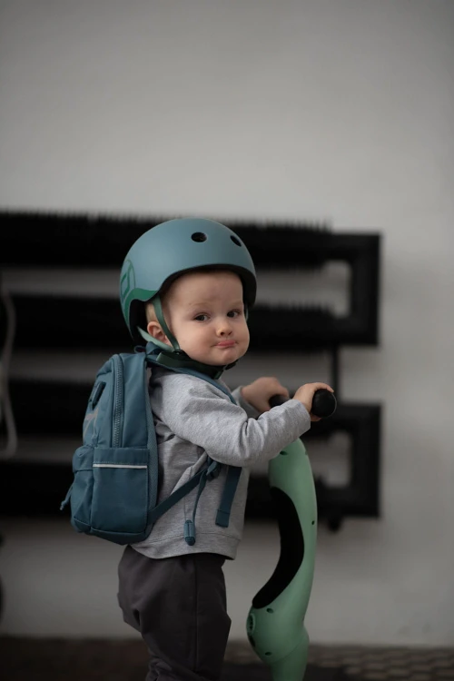 96322-4897033963220-SCOOTANDRIDE-Kask-XXS-S-dla-dzieci-1-5-lat-Steel-lifestyle-(3).jpg
