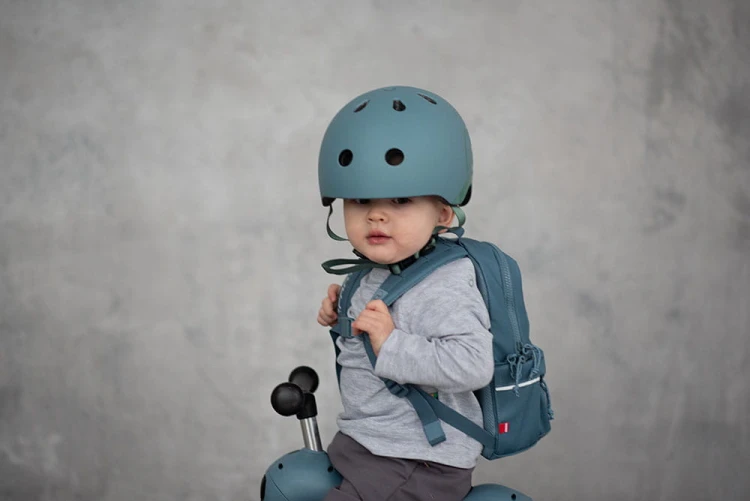 96322-4897033963220-SCOOTANDRIDE-Kask-XXS-S-dla-dzieci-1-5-lat-Steel-lifestyle-(1).jpg