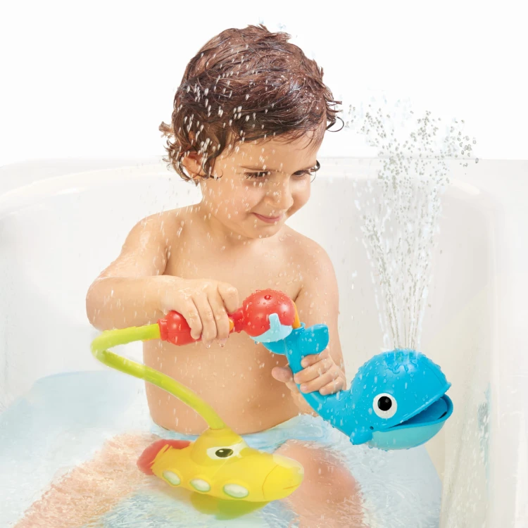 submarine spray whale 6.jpg