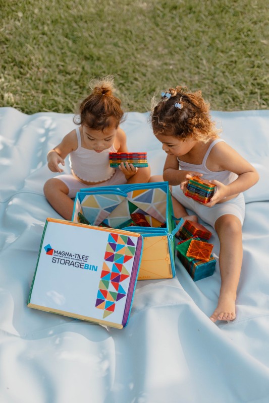 Skrzynia na klocki/Mata interaktywna 2 w 1 MAGNA-TILES
