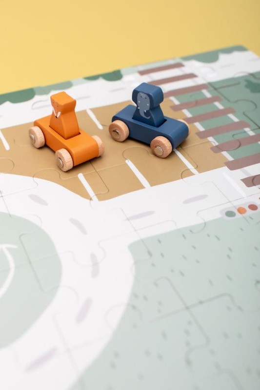Puzzle Ruch Drogowy + 2 Samochody, Wesołe Zwierzaki i Klocki Drewniane Trixie Baby