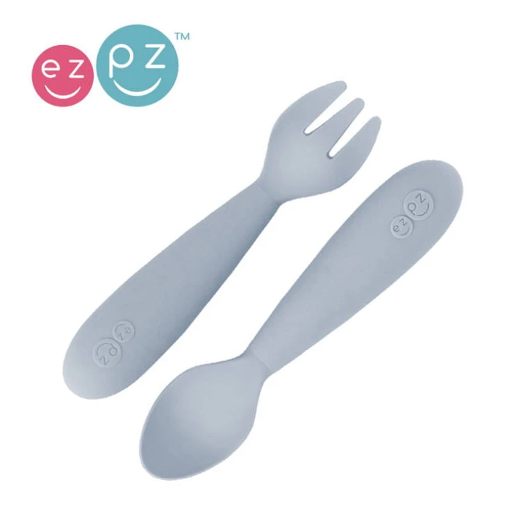 pol_pl_EZPZ-Komplet-silikonowych-sztuccow-Mini-Utensils-pastelowa-szarosc-6232_1.jpg