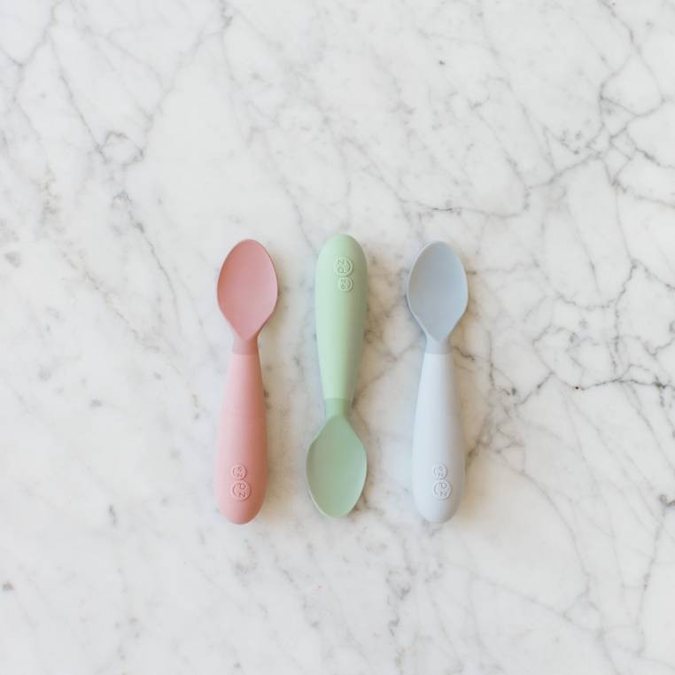 Komplet silikonowych sztućców Mini Utensils pastelowa zieleń EZPZ