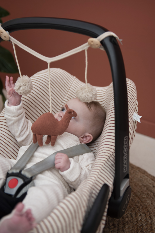 Wielbłąd Zawieszka do Wózka z Grzechotką Trixie Baby