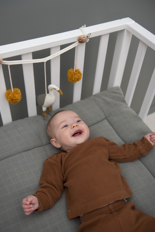 Czapla Zawieszka do Wózka z Grzechotką Trixie Baby